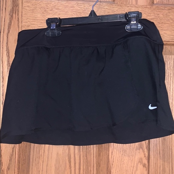 skort